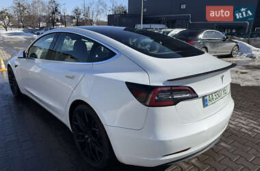 Седан Tesla Model 3 2020 в Киеве