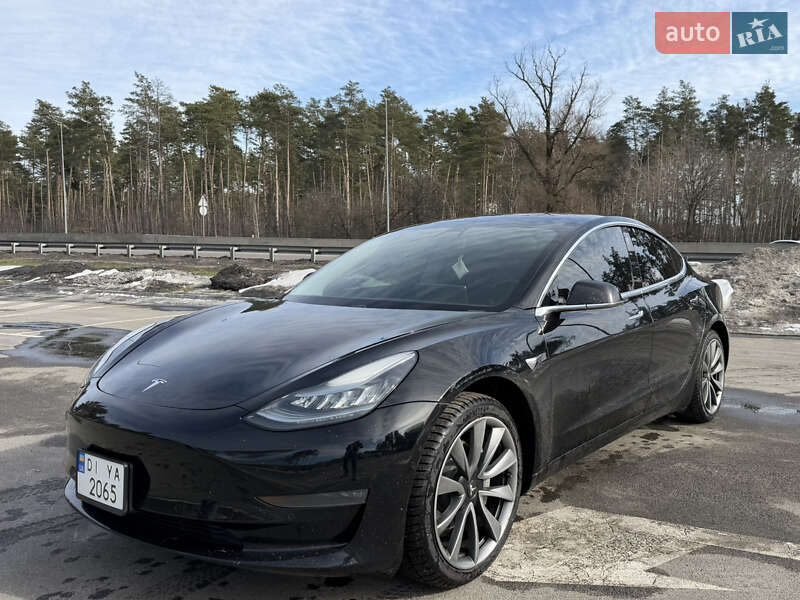 Tesla Model 3 2019