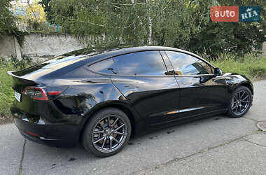 Седан Tesla Model 3 2019 в Києві