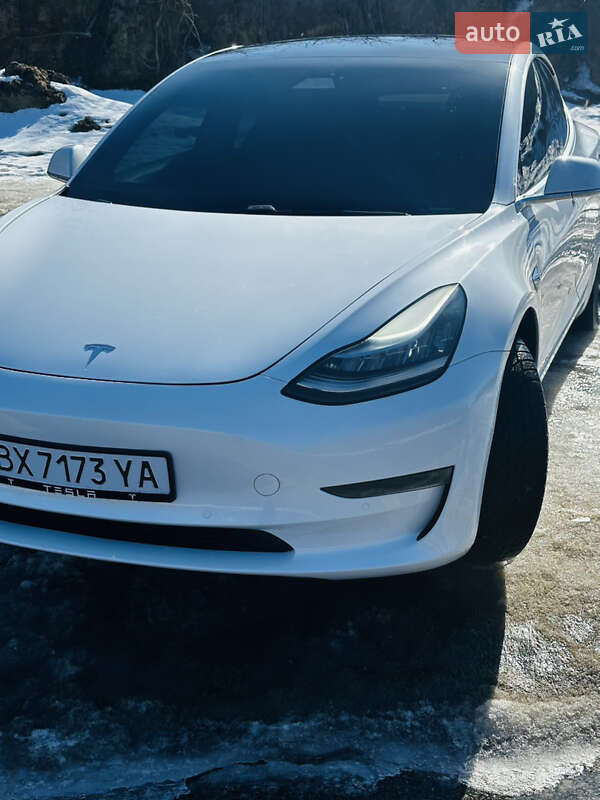 Tesla Model 3 2019