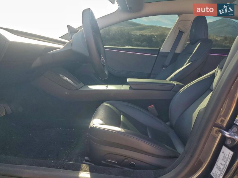 Седан Tesla Model 3 2025 в Одессе