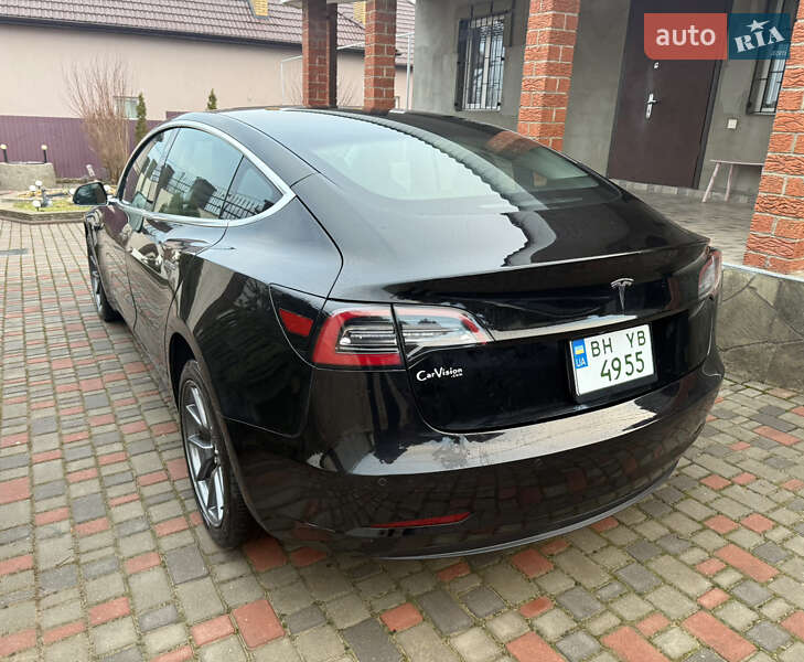 Седан Tesla Model 3 2020 в Одессе