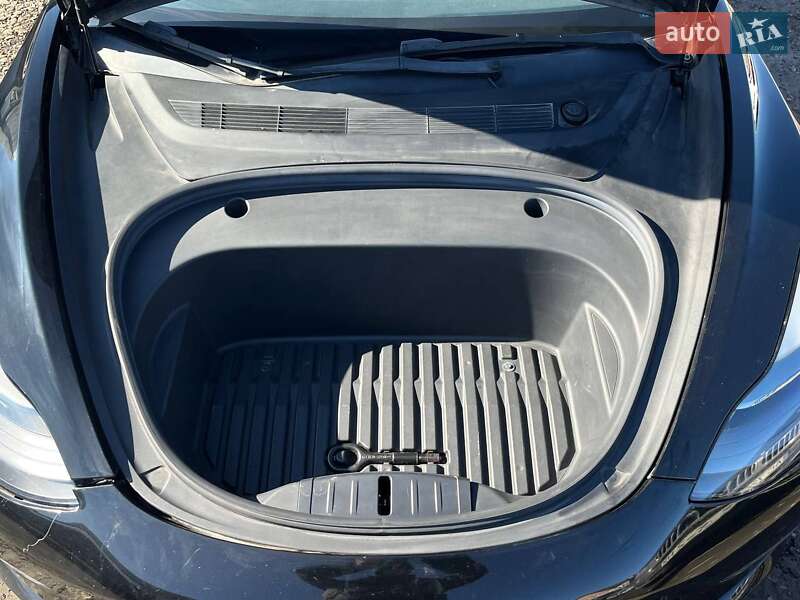 Седан Tesla Model 3 2022 в Луцке фото 26 Седан Tesla Model 3 2022 в Луцке