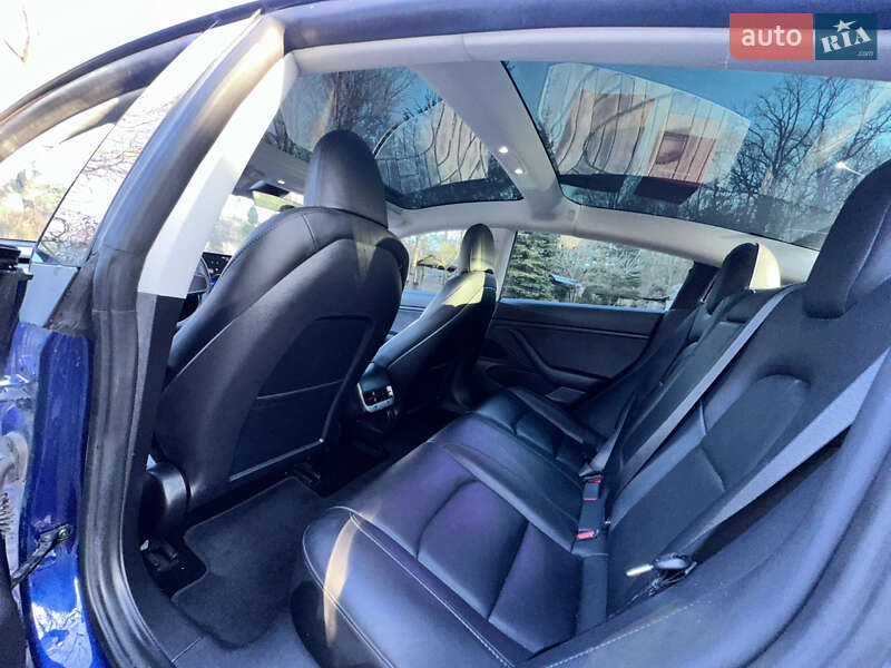 Седан Tesla Model 3 2018 в Дрогобыче фото 21 Седан Tesla Model 3 2018 в Дрогобыче
