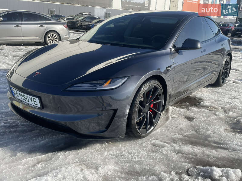 Седан Tesla Model 3 2024 в Киеве