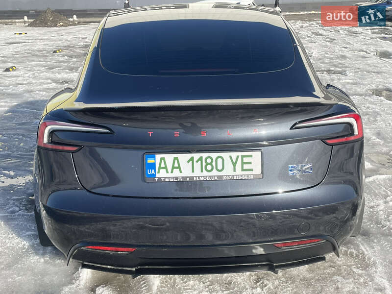 Седан Tesla Model 3 2024 в Киеве