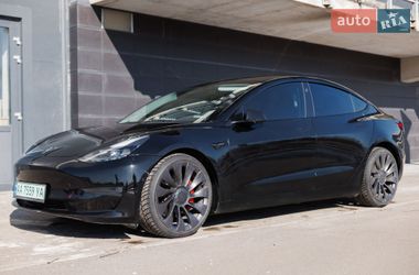 Седан Tesla Model 3 2021 в Києві
