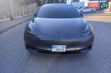 Седан Tesla Model 3 2022 в Львове