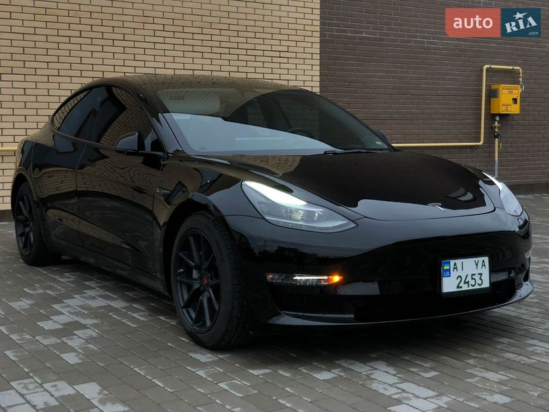 Седан Tesla Model 3 2022 в Белой Церкви