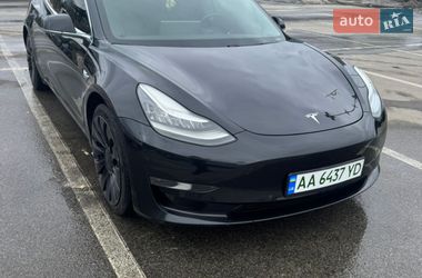 Седан Tesla Model 3 2018 в Киеве
