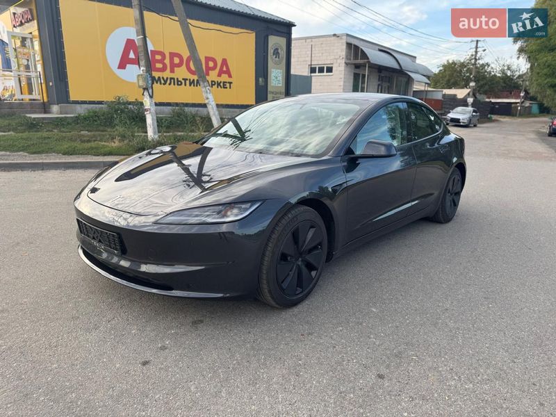 Седан Tesla Model 3 2024 в Новомосковске