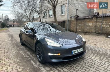 Седан Tesla Model 3 2019 в Одессе