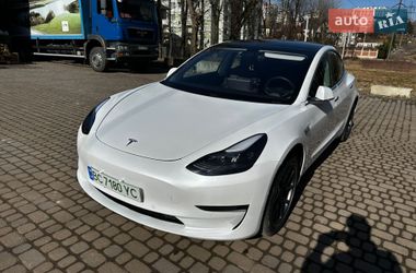 Седан Tesla Model 3 2019 в Львові