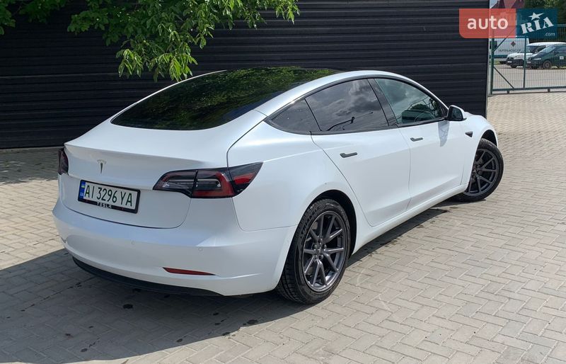 Седан Tesla Model 3 2019 в Ивано-Франковске
