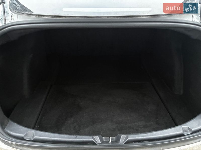 Седан Tesla Model 3 2019 в Ивано-Франковске