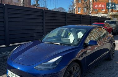 Седан Tesla Model 3 2023 в Черкассах