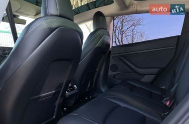 Седан Tesla Model 3 2021 в Коломые