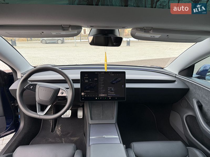 Седан Tesla Model 3 2024 в Львові