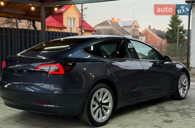 Седан Tesla Model 3 2022 в Львове