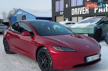 Седан Tesla Model 3 2024 в Києві