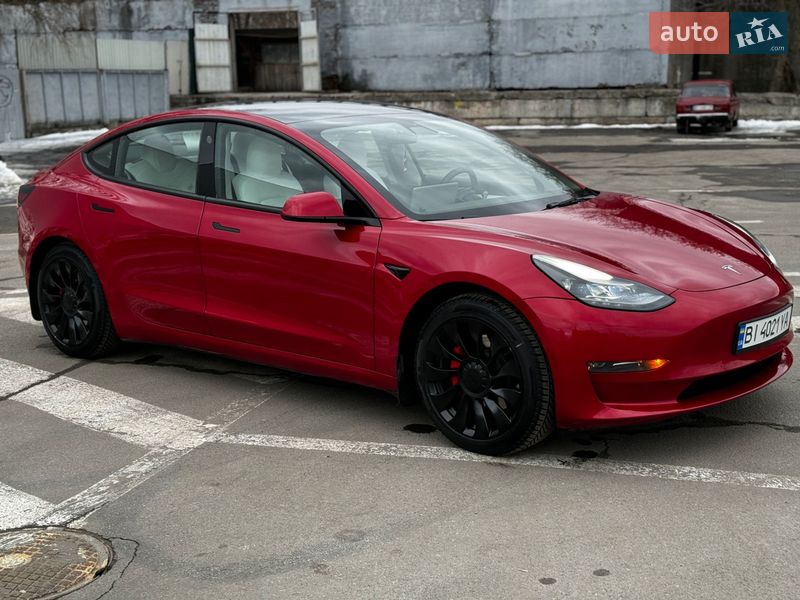 Седан Tesla Model 3 2021 в Полтаве