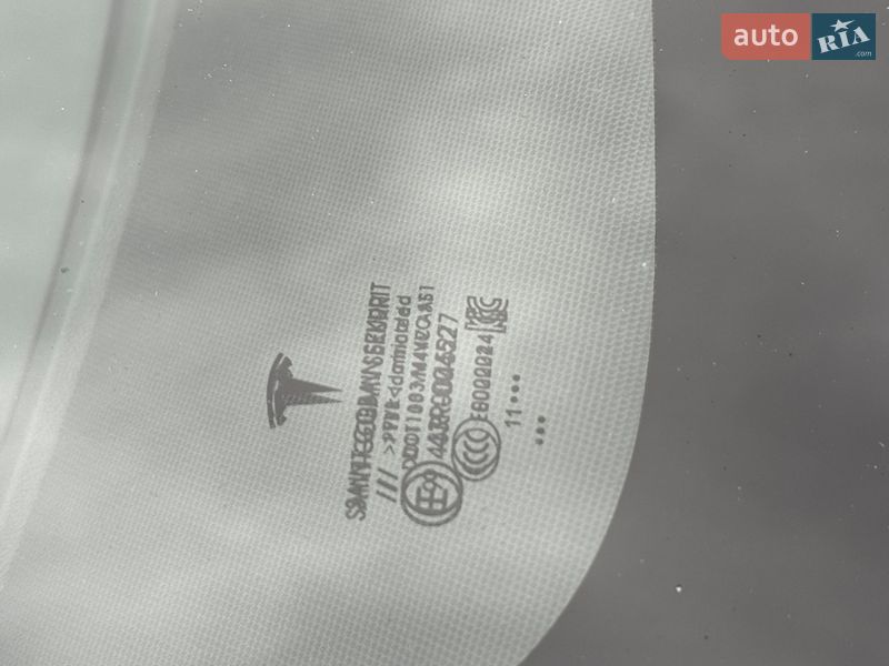 Седан Tesla Model 3 2021 в Полтаве