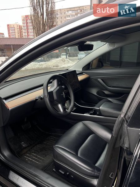 Седан Tesla Model 3 2019 в Белой Церкви