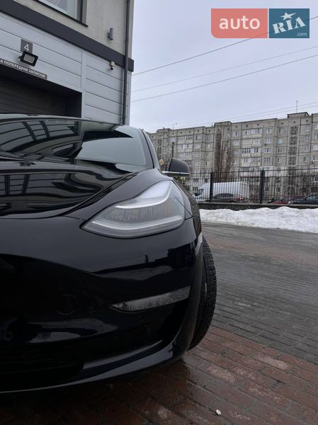 Седан Tesla Model 3 2019 в Белой Церкви