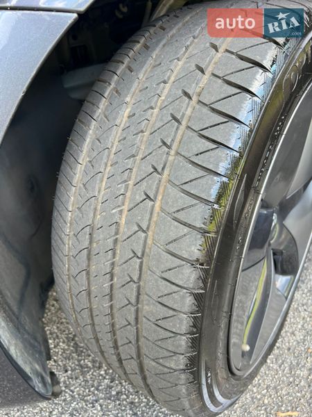 Седан Tesla Model 3 2021 в Днепре