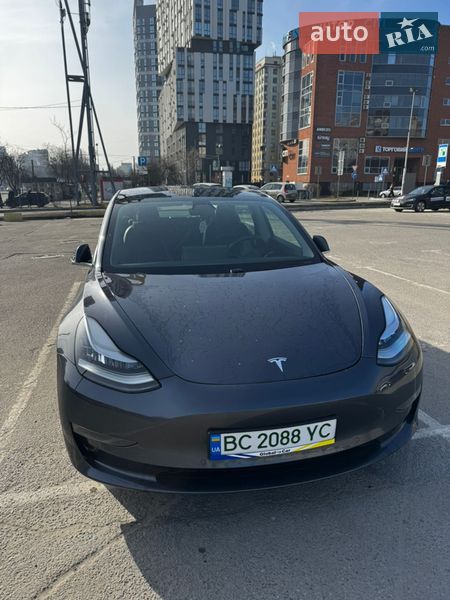 Седан Tesla Model 3 2019 в Львові фото 3 Седан Tesla Model 3 2019 в Львові