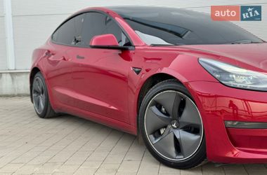 Седан Tesla Model 3 2021 в Ивано-Франковске