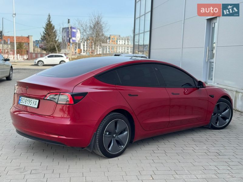 Седан Tesla Model 3 2021 в Ивано-Франковске