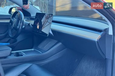 Седан Tesla Model 3 2021 в Ивано-Франковске