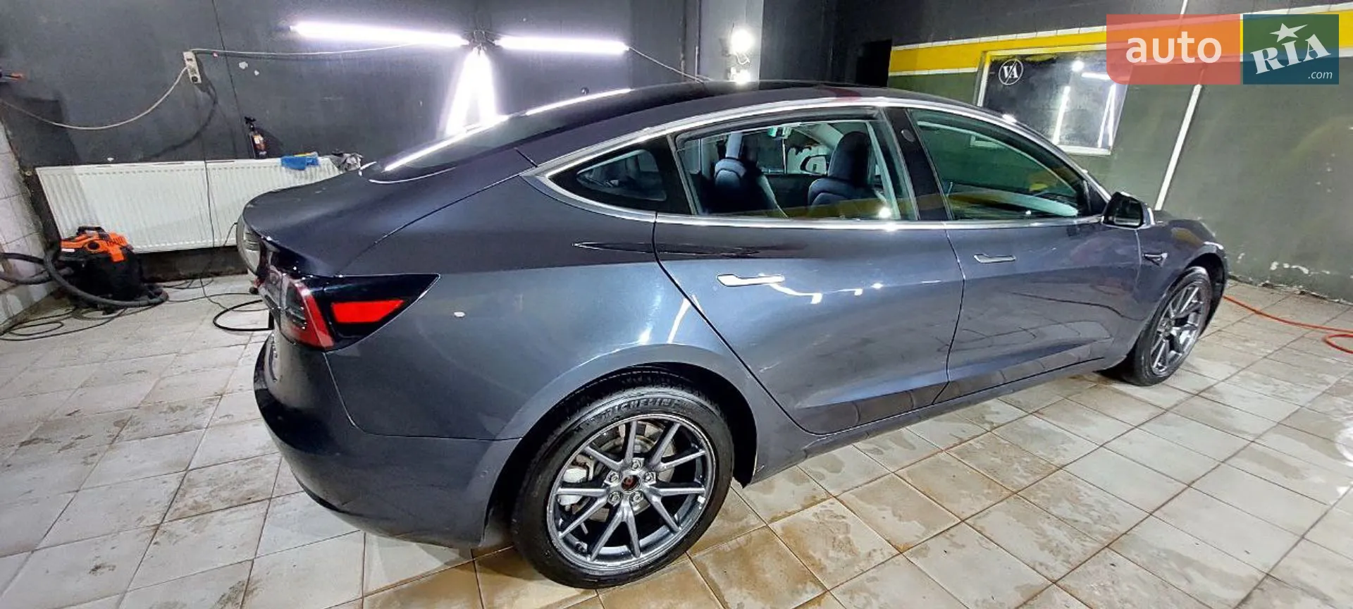 2018 Tesla Model 3 - мініатюра 4
