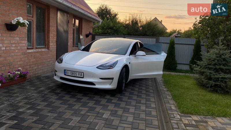 Седан Tesla Model 3 2020 в Киеве фото 6 Седан Tesla Model 3 2020 в Киеве