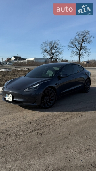 Седан Tesla Model 3 2022 в Тернополі