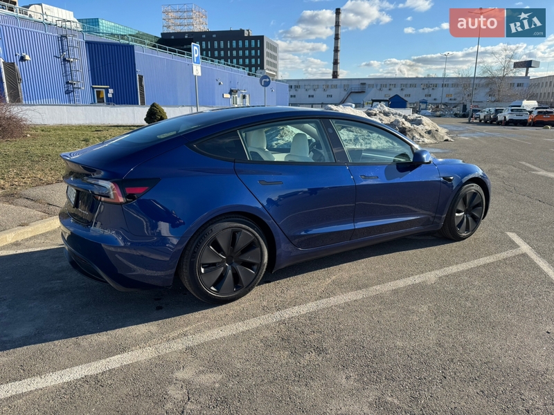 Седан Tesla Model 3 2024 в Киеве фото 7 Седан Tesla Model 3 2024 в Киеве