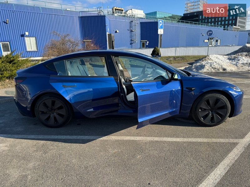 Седан Tesla Model 3 2024 в Киеве фото 10 Седан Tesla Model 3 2024 в Киеве