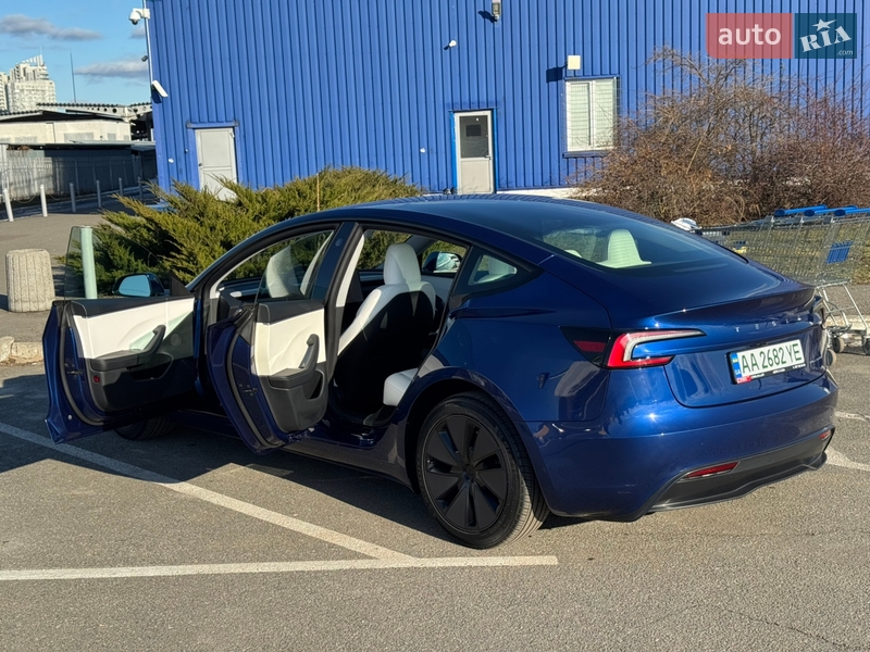 Седан Tesla Model 3 2024 в Киеве фото 19 Седан Tesla Model 3 2024 в Киеве