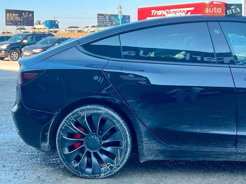 Седан Tesla Model 3 2022 в Львові
