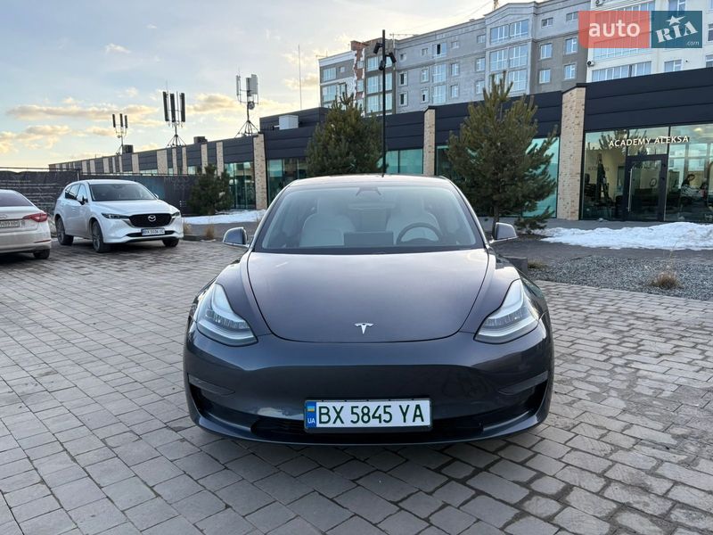 Седан Tesla Model 3 2019 в Хмельницькому
