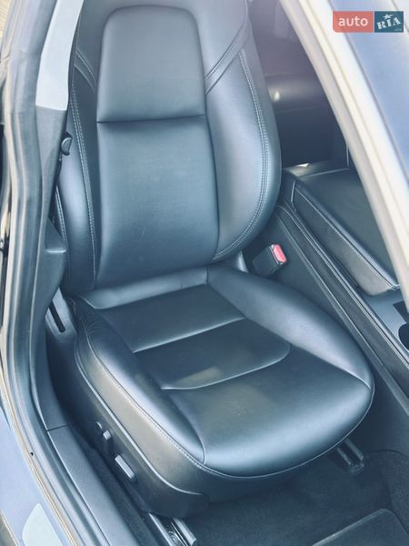 Седан Tesla Model 3 2018 в Луцьку