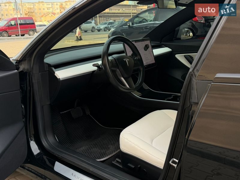 Седан Tesla Model 3 2018 в Калуші фото 19 Седан Tesla Model 3 2018 в Калуші