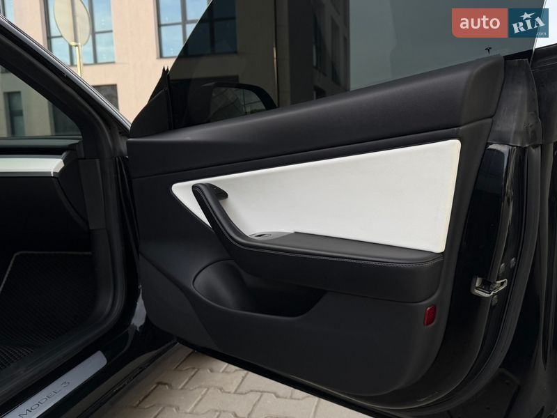 Седан Tesla Model 3 2018 в Калуші фото 24 Седан Tesla Model 3 2018 в Калуші