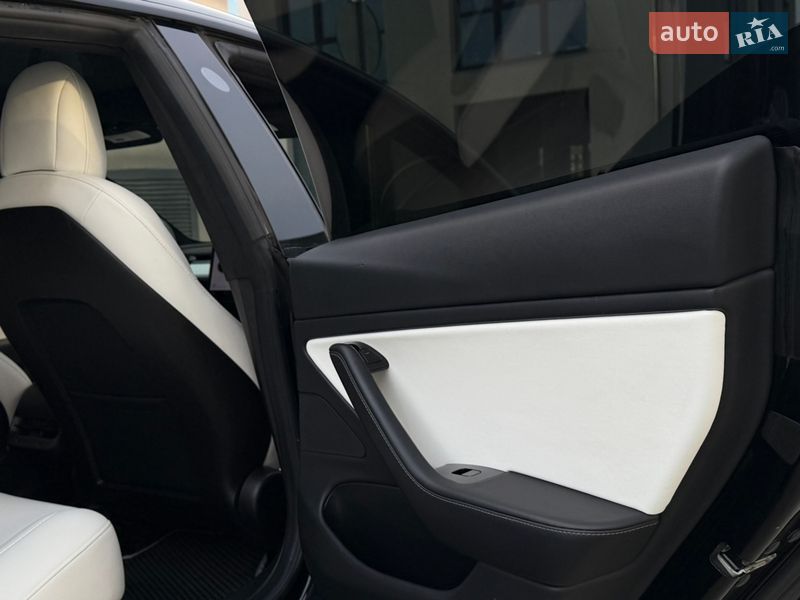 Седан Tesla Model 3 2018 в Калуші фото 30 Седан Tesla Model 3 2018 в Калуші