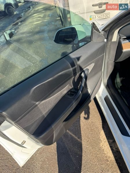 Седан Tesla Model 3 2021 в Киеве фото 8 Седан Tesla Model 3 2021 в Киеве