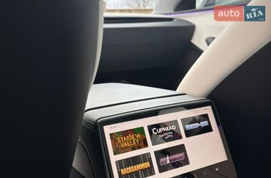 Седан Tesla Model 3 2024 в Запорожье