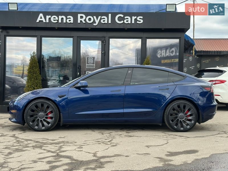 Седан Tesla Model 3 2022 в Харкові