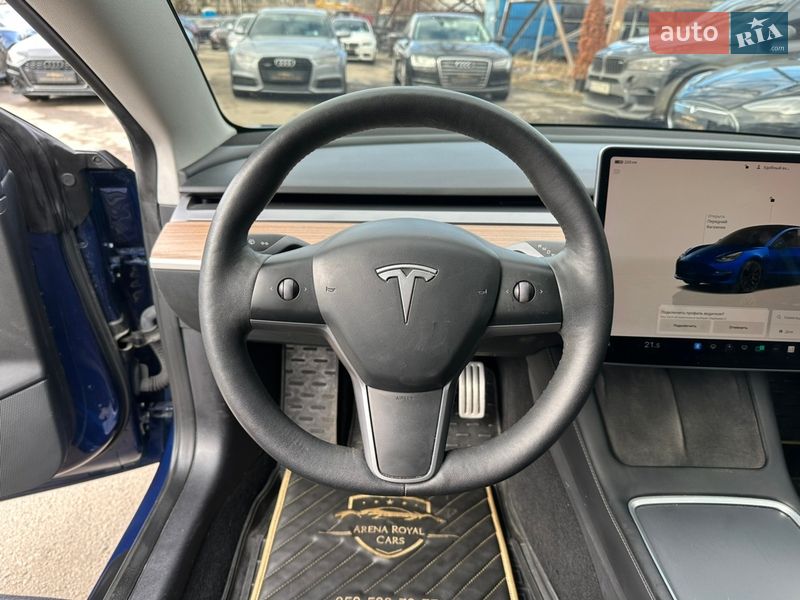 Седан Tesla Model 3 2022 в Харкові
