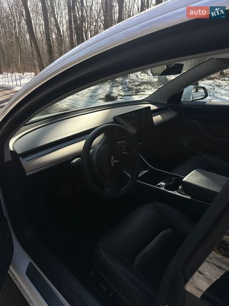 Седан Tesla Model 3 2019 в Луцке